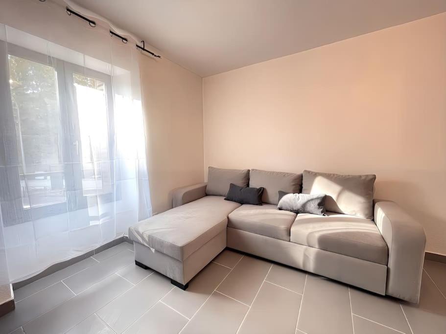 Cherpin Confort Urbain 1Er Etage Роан Экстерьер фото